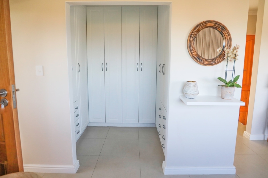 To Let 3 Bedroom Property for Rent in Flamingo Vlei Western Cape